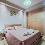 Cozy 1 Bedroom In Center * Città di Zante